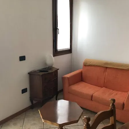 Comodo Per Brevi Periodi
