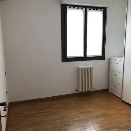 Lägenhet Comodo Per Brevi Periodi *